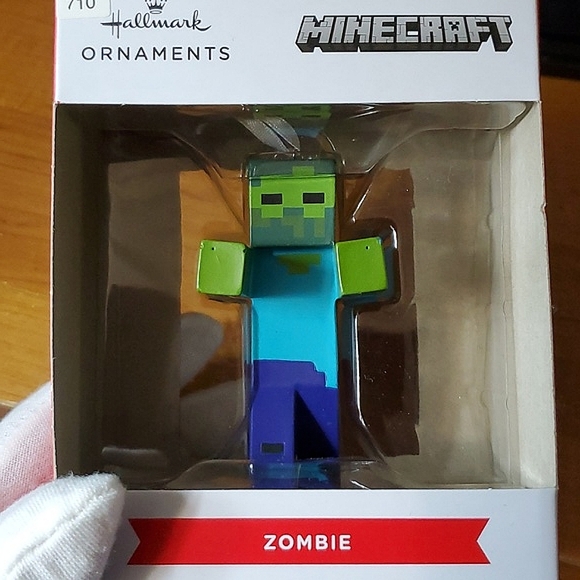 Minecraft ZOMBIE Hallmark Keepsake Christmas Tree Ornament - Picture 13 of 16